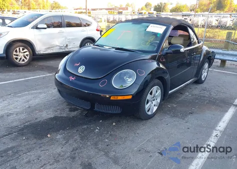 2007 Volkswagen New Beetle 2.5 z USA, uszkodzony, nr VIN 3VWRF31YX7M407999